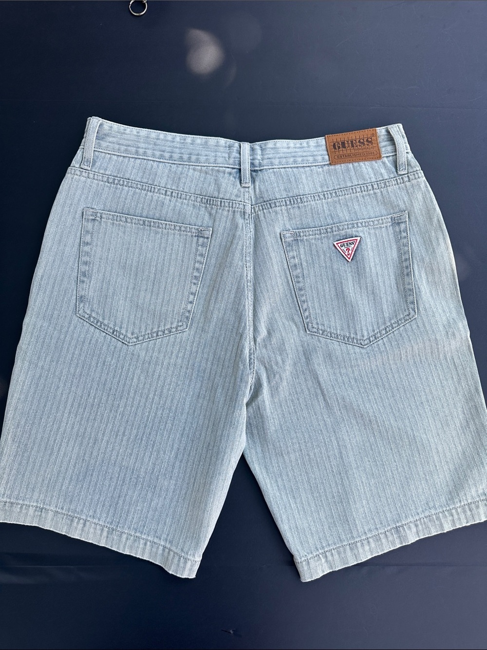 New GUESS Light Blue Pinstripe Denim Shorts Sz 32